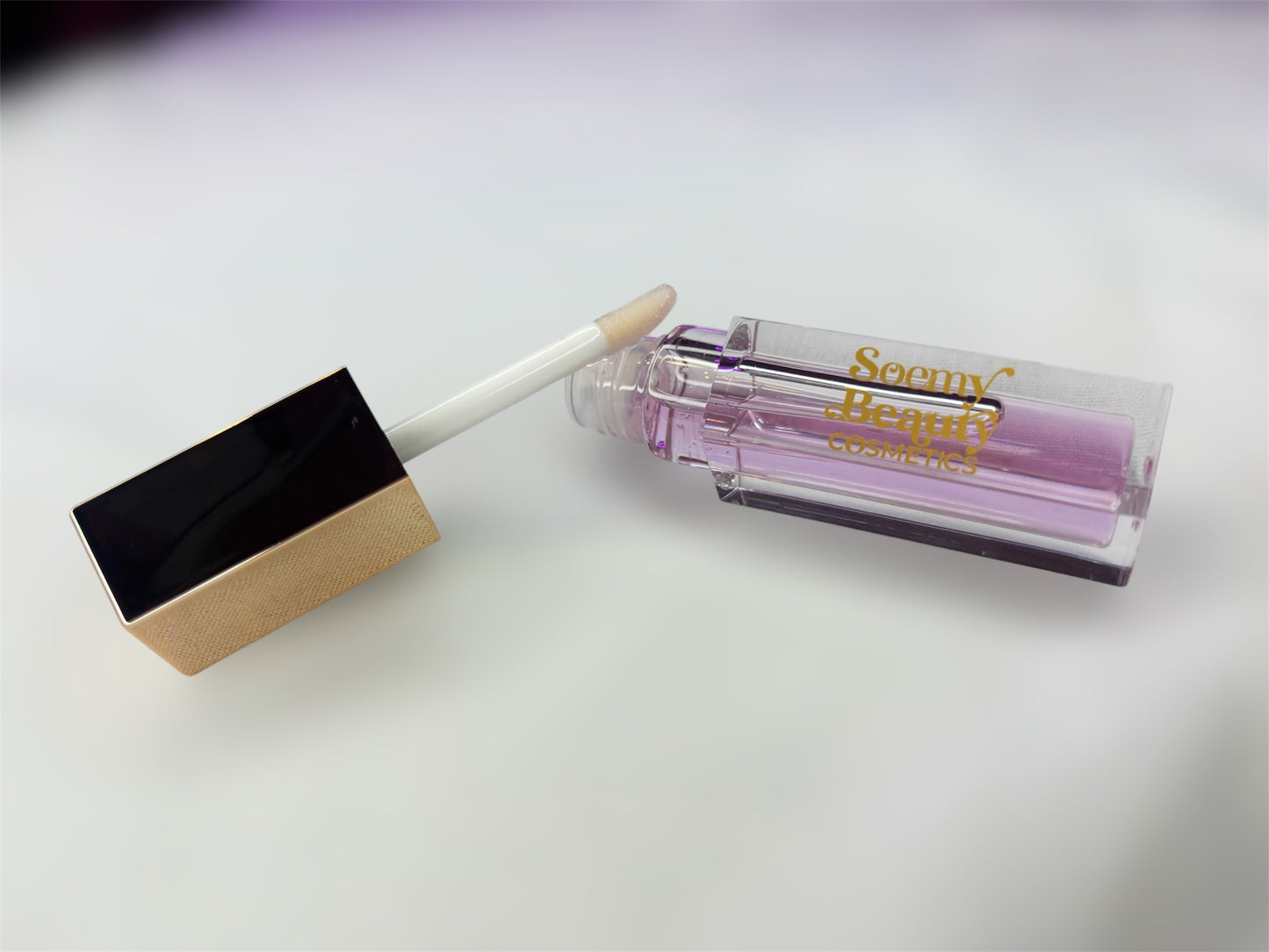 Color changing lip oil